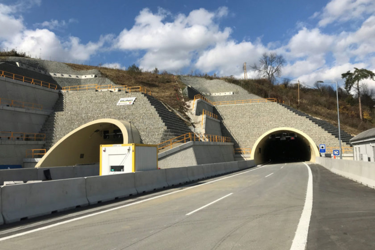 Mimoriadna uzávera diaľnice D1 v úseku Hričovské Podhradie – Lietavská Lúčka vrátane diaľničných tunelov Ovčiarsko a Žilina v smere z Bratislavy do Žiliny
