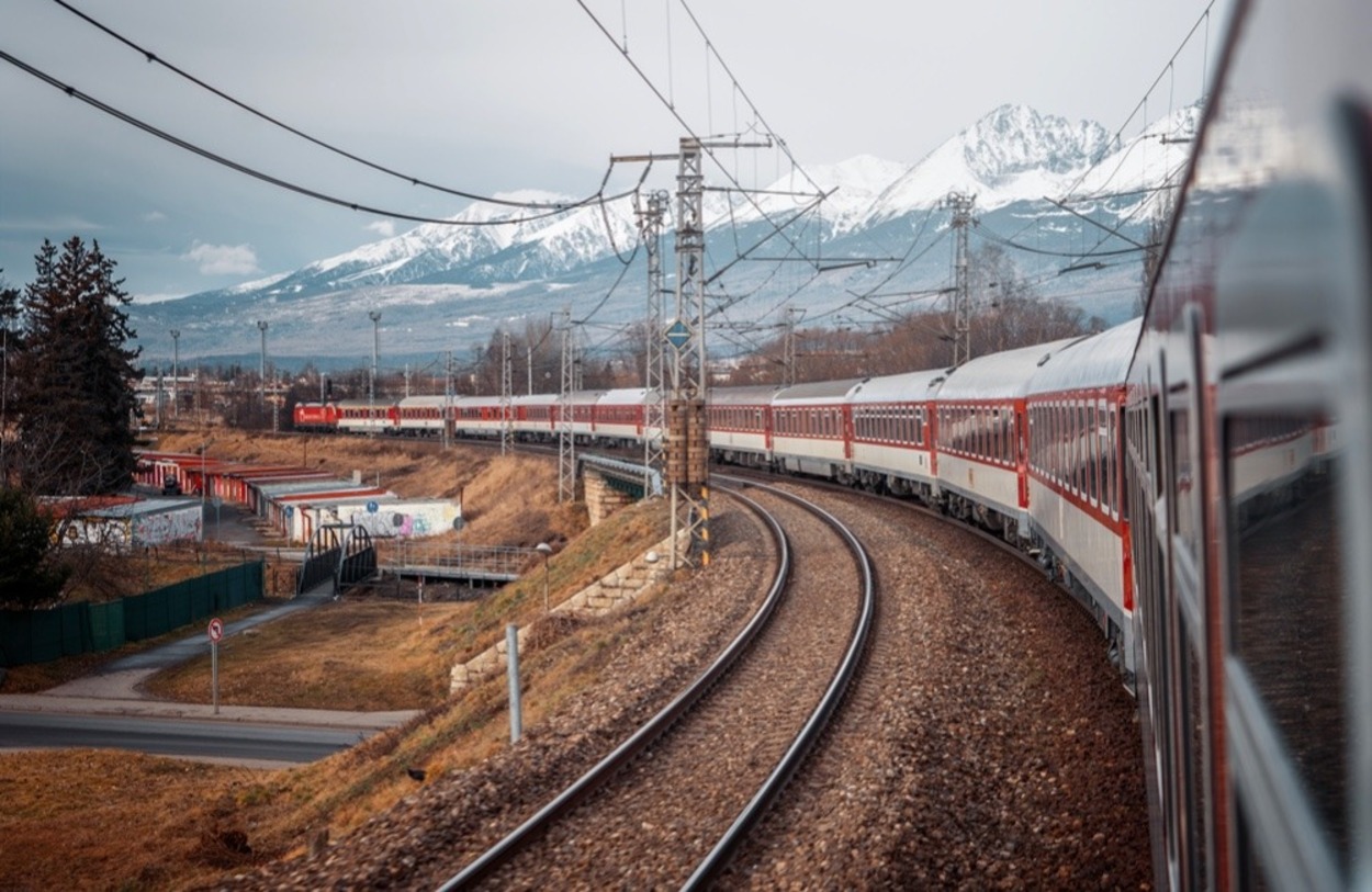Vyhodnotenie tendra na obnovu trate z Devínskej Novej Vsi k hranici s Rakúskom