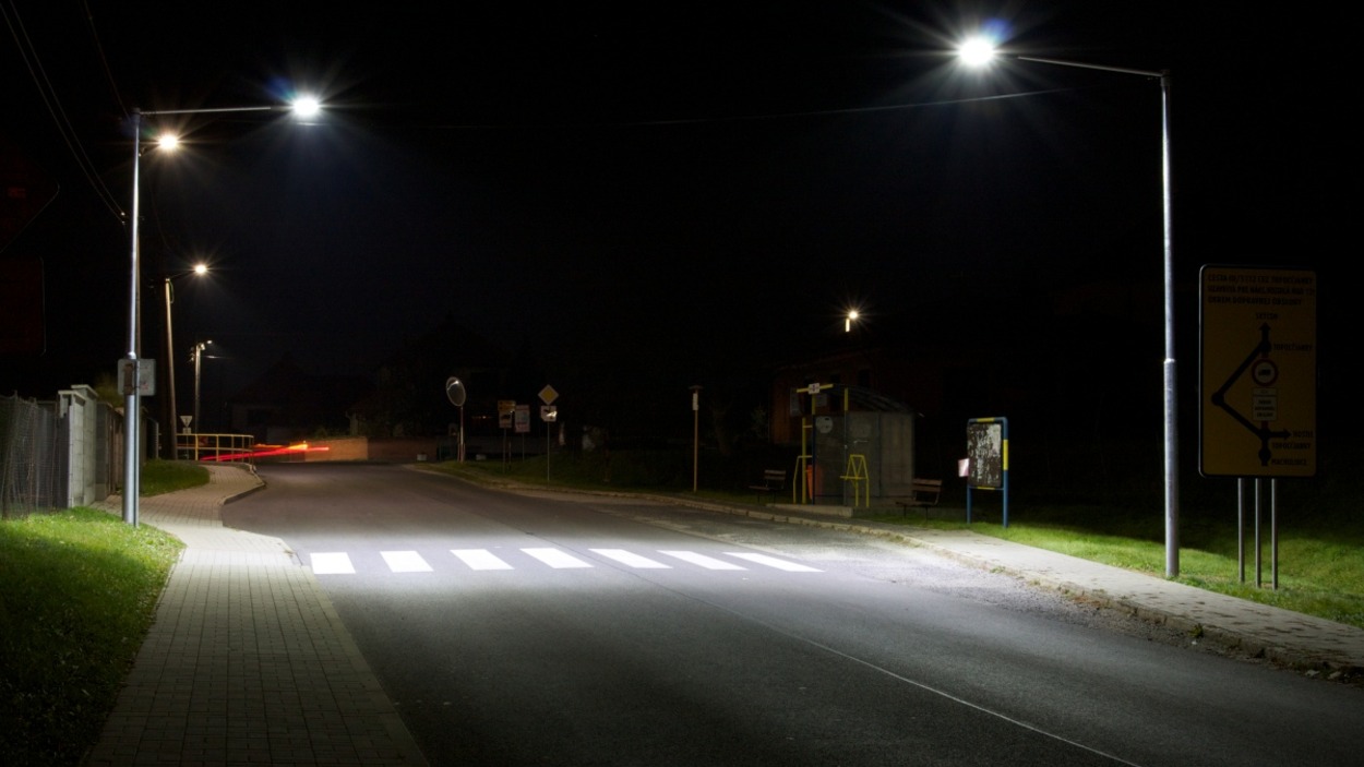 Modernizácia verejného osvetlenia v Tisovci pokračuje