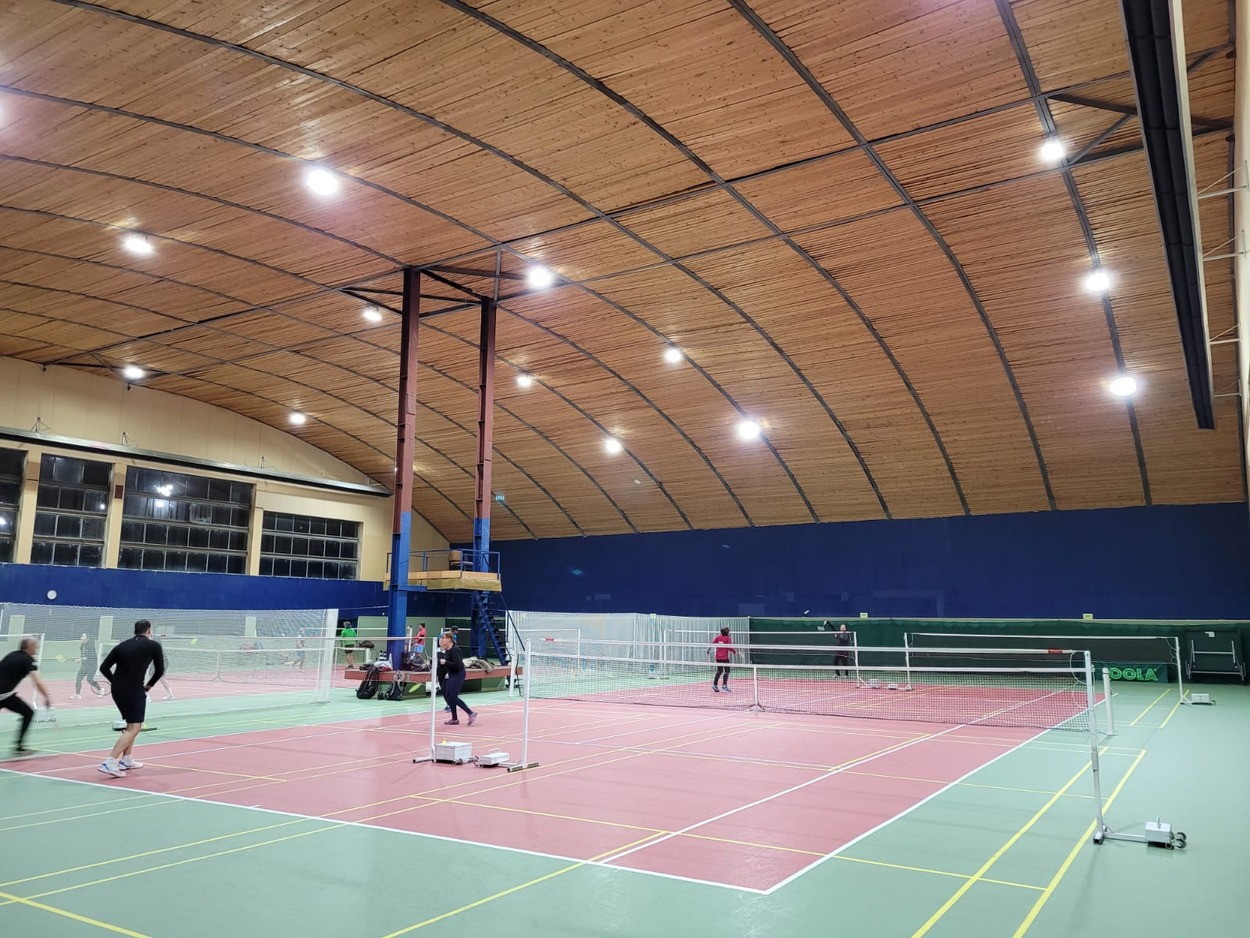 Modernizácia mestskej tenisovej haly v Nitre: Zateplenie a energetická efektívnosť