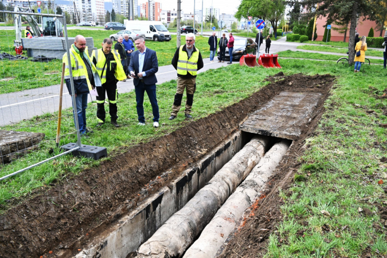 Rekonštrukcia potrubí: Štartovacia čiara Etapy 6 na Hrnčiarskej ulici